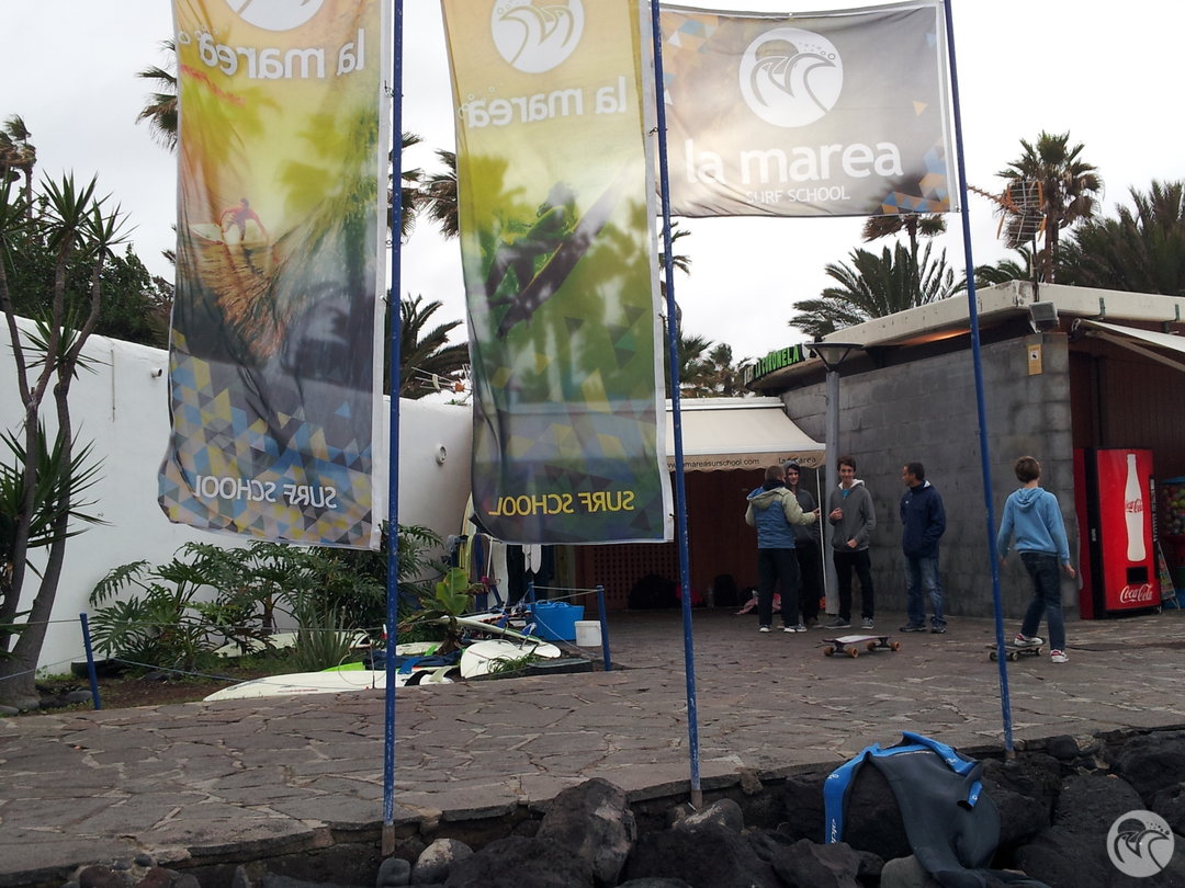 La entrada de la Escuela de Surf